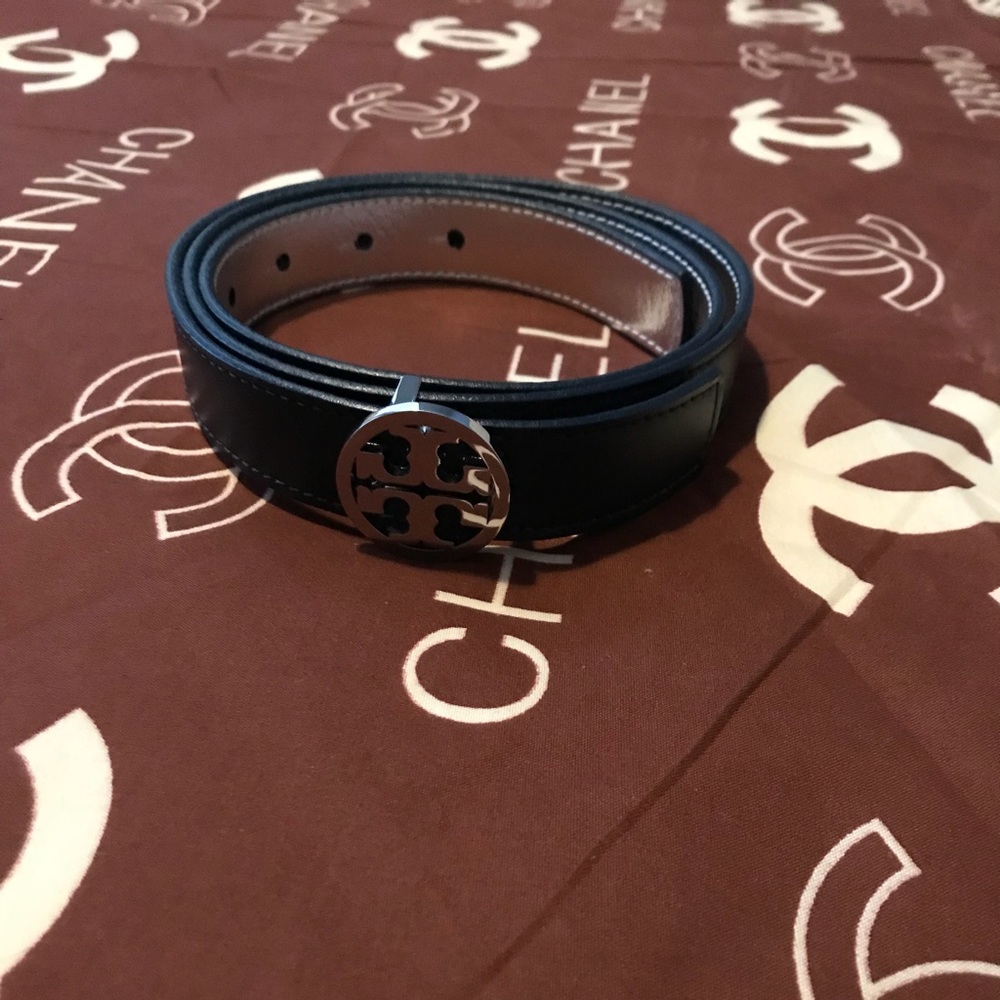 Tory Burch Women’s Belt Navy Silver Reversible New